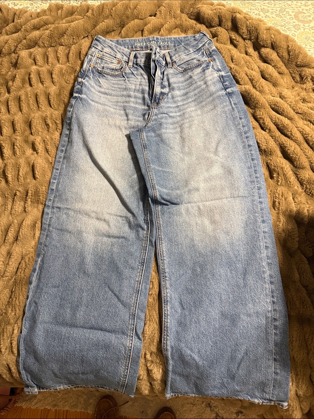 American Eagle Outfitters Curvy Super High-Rise Baggy Straight Jeans